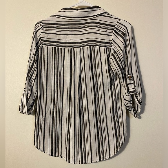 IZ Byer 3 quarter length sleeve button down striped blouse - Picture 5 of 5
